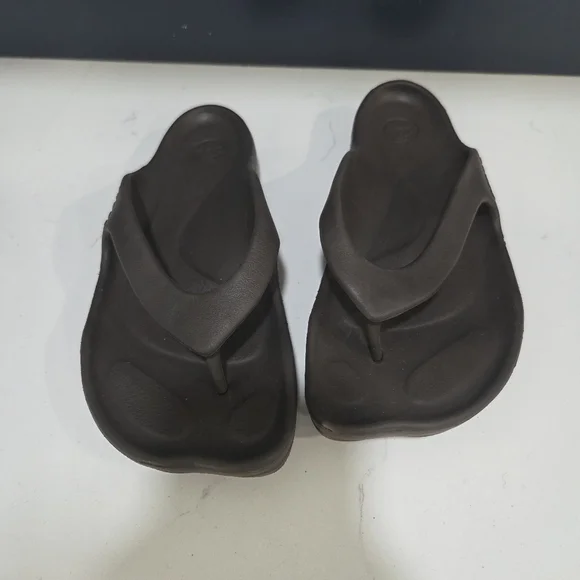 Crocs ABF Flip Flops Woman Espresso Comfort Deluxe Thong Size 7 - Picture 5 of 9